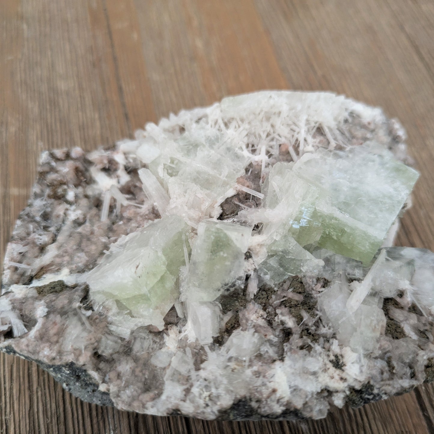 Apophyllite (Green) Zeolite
