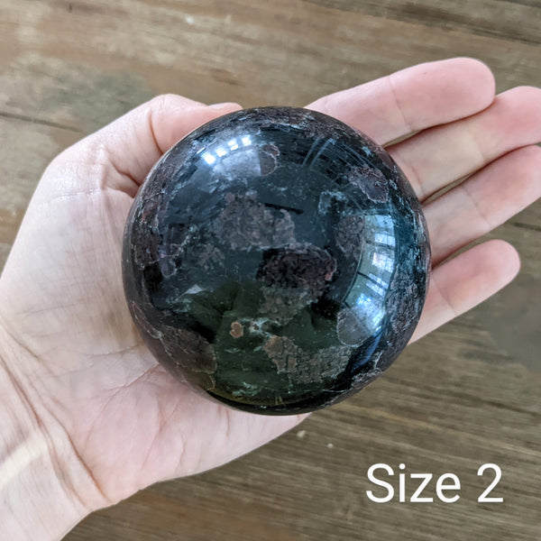 Arfvedsonite with Garnet Spheres