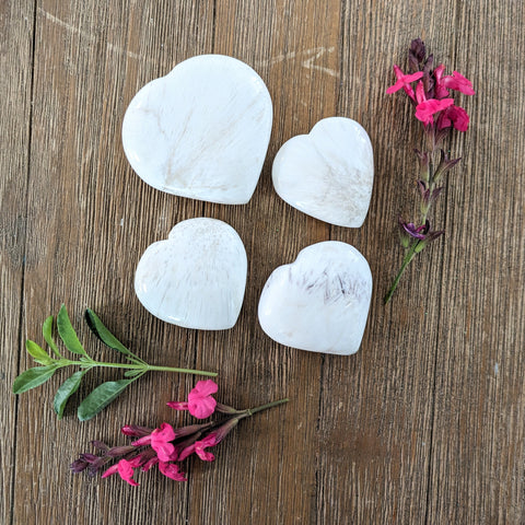 Scolecite Heart