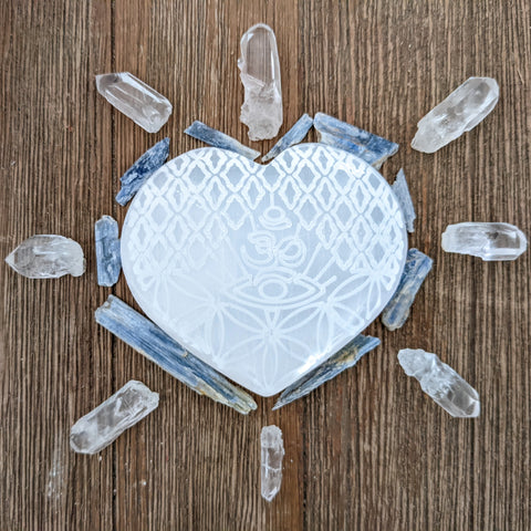 Selenite Heart - Third Eye Om