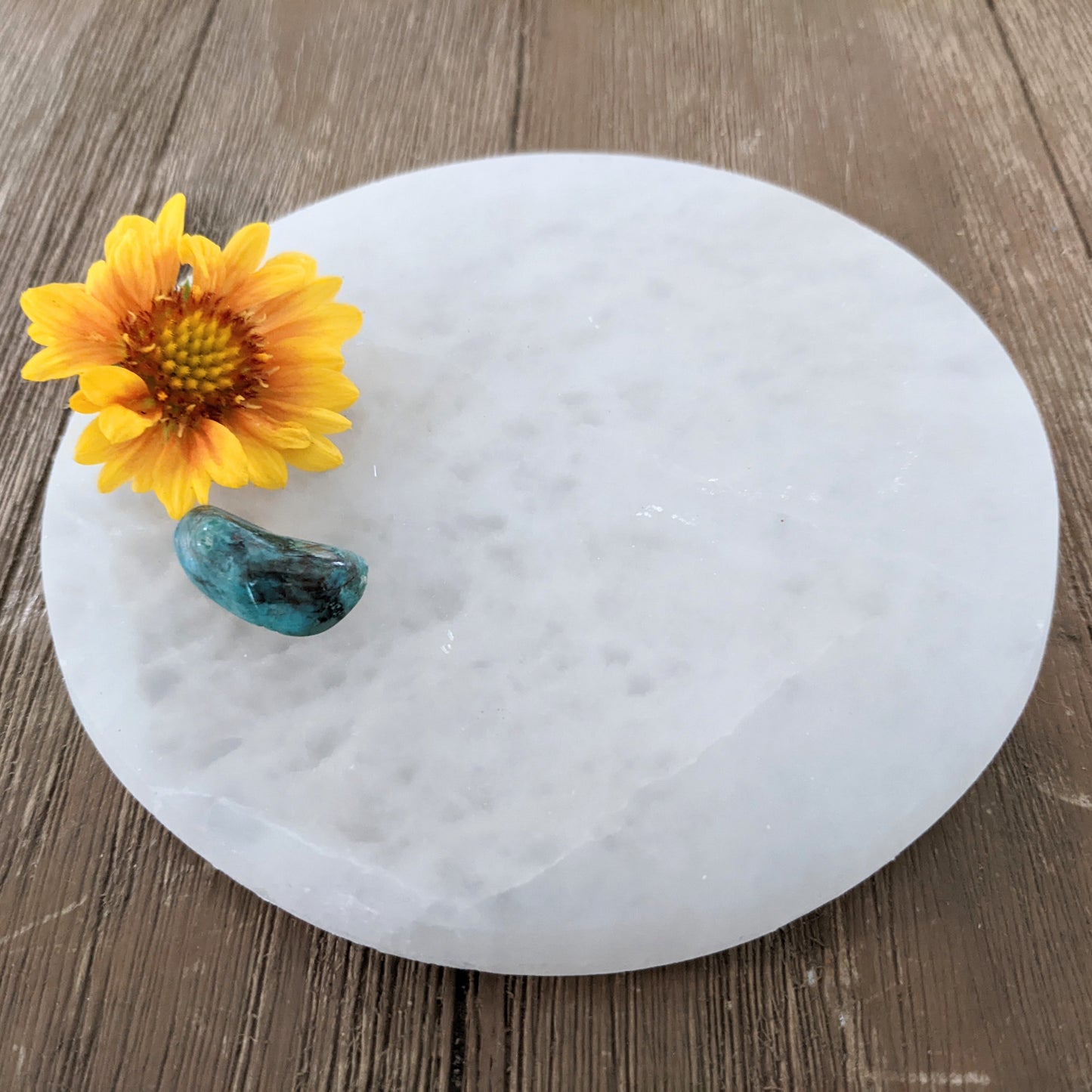 Selenite Charging Plate